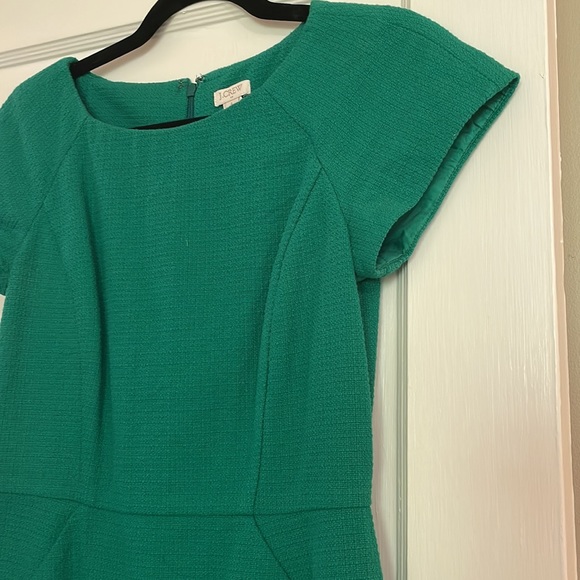 Green Dress - Picture 2 of 5